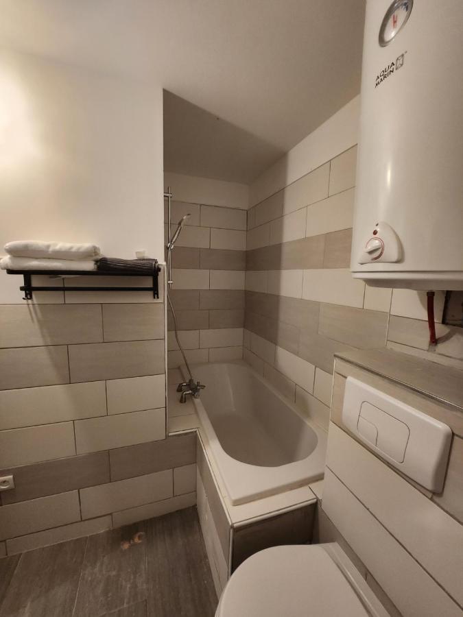 Agreable Appartement, Lumineux Bar-le-Duc Extérieur photo